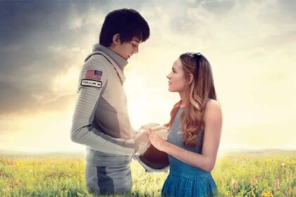 the-space-between-us-movie-min